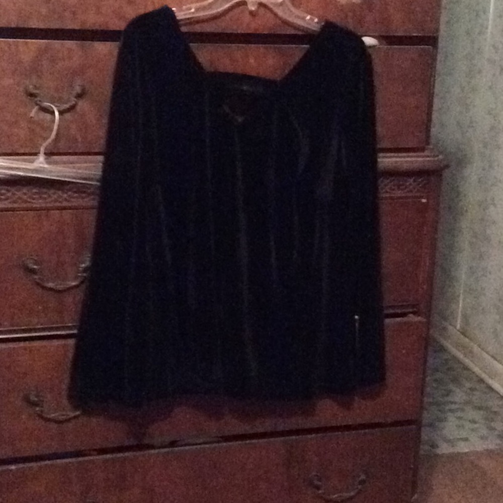 Velours peek a boo Top Size 1x